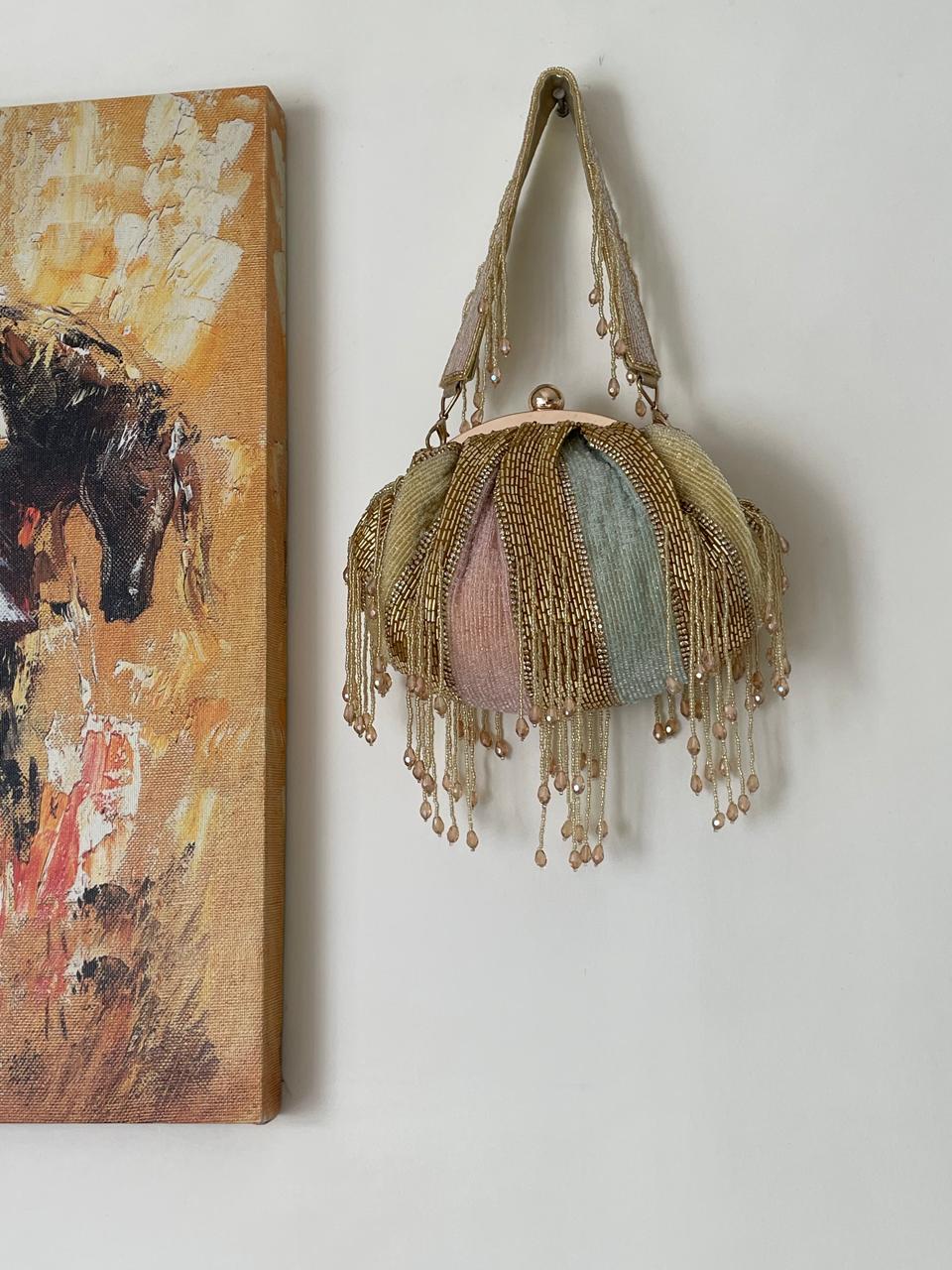 PASTEL GOLD POTLI